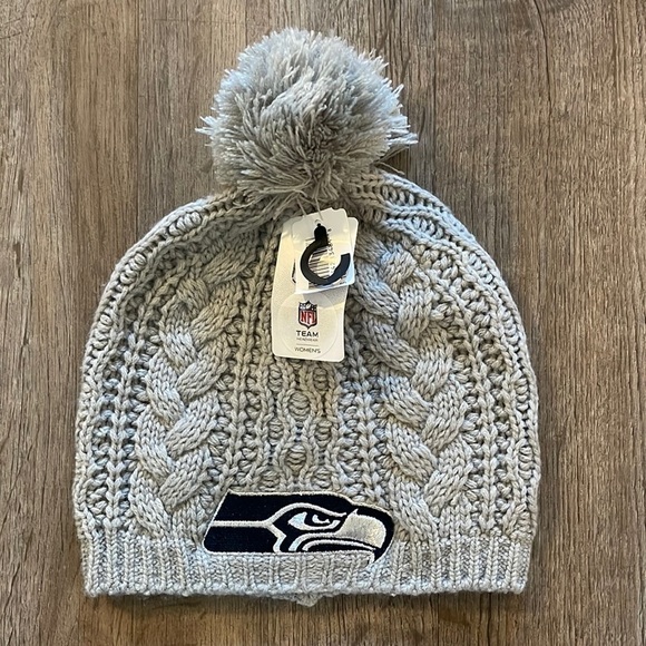 NWT SEAHAWK PUFF LOGO KNIT BEANIE - Picture 1 of 3